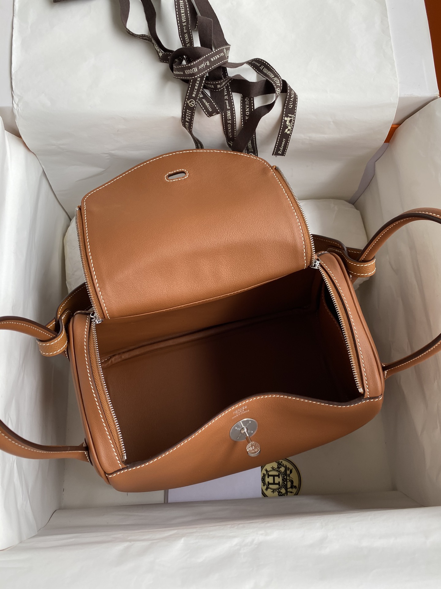 Hermes Lindy 26cm Handbag Shoulder Bag In Brown Swift Leather